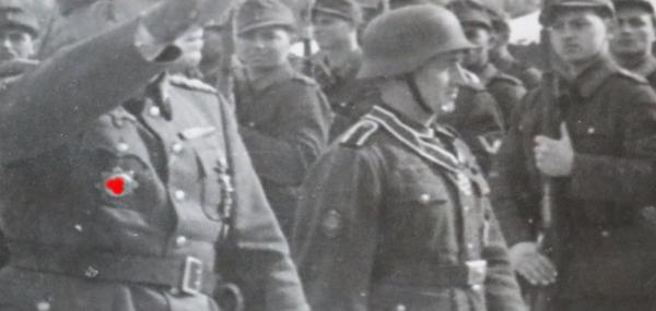 drei alte Fotos - Verleihung Ritterkreuz an Oberjäger Georg Audenrieth 10.02.1945